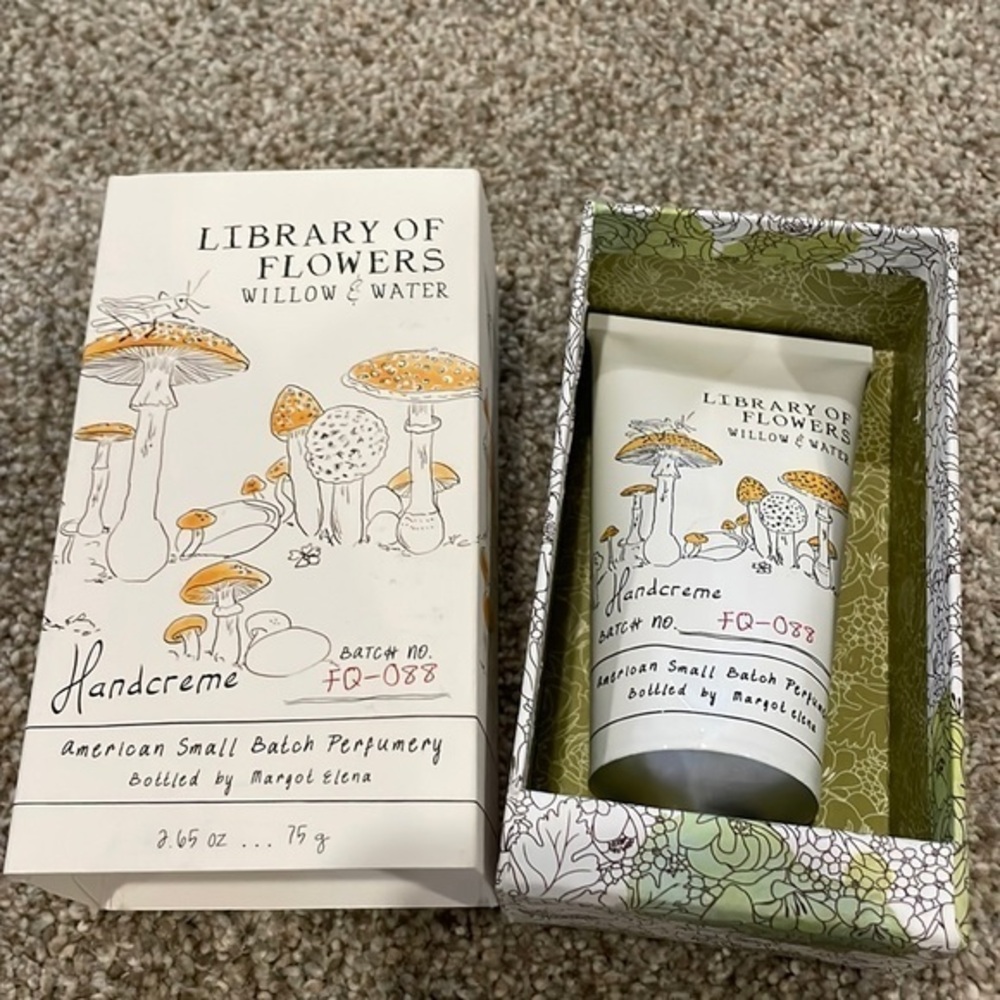 NEW Library of Flowers